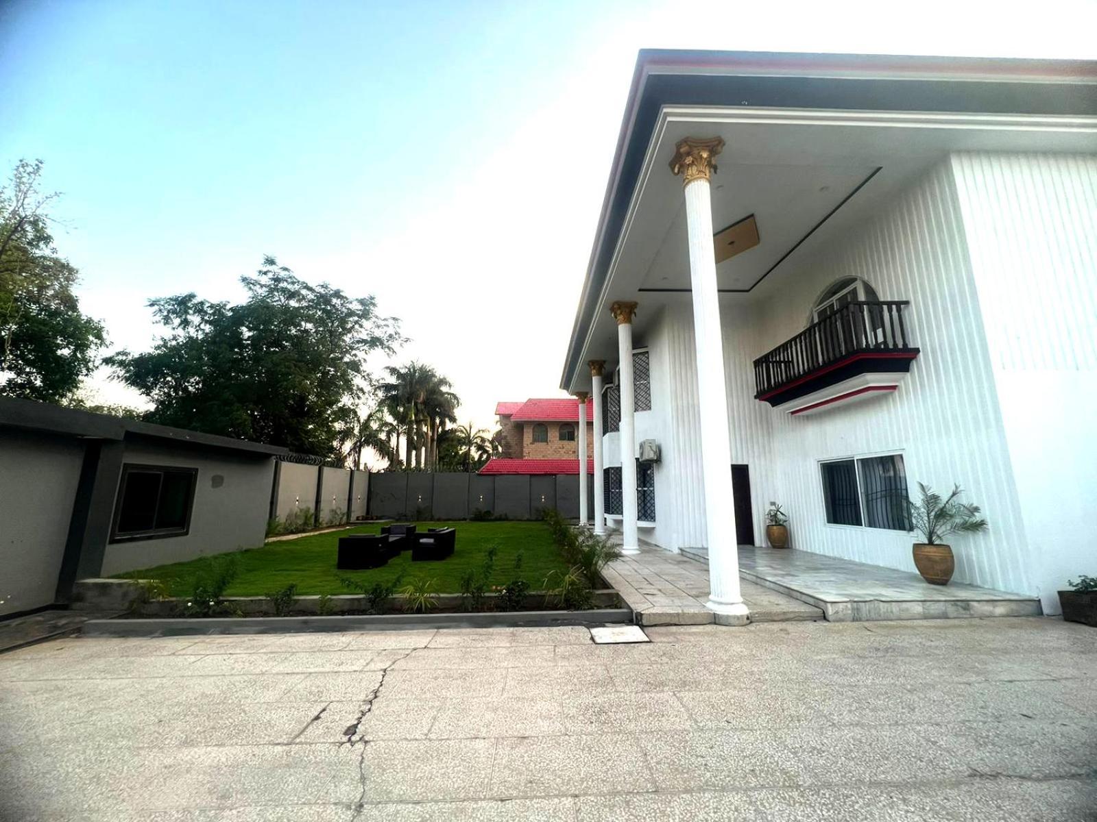 Four Season Boutique Hotel Islamabad Exterior photo